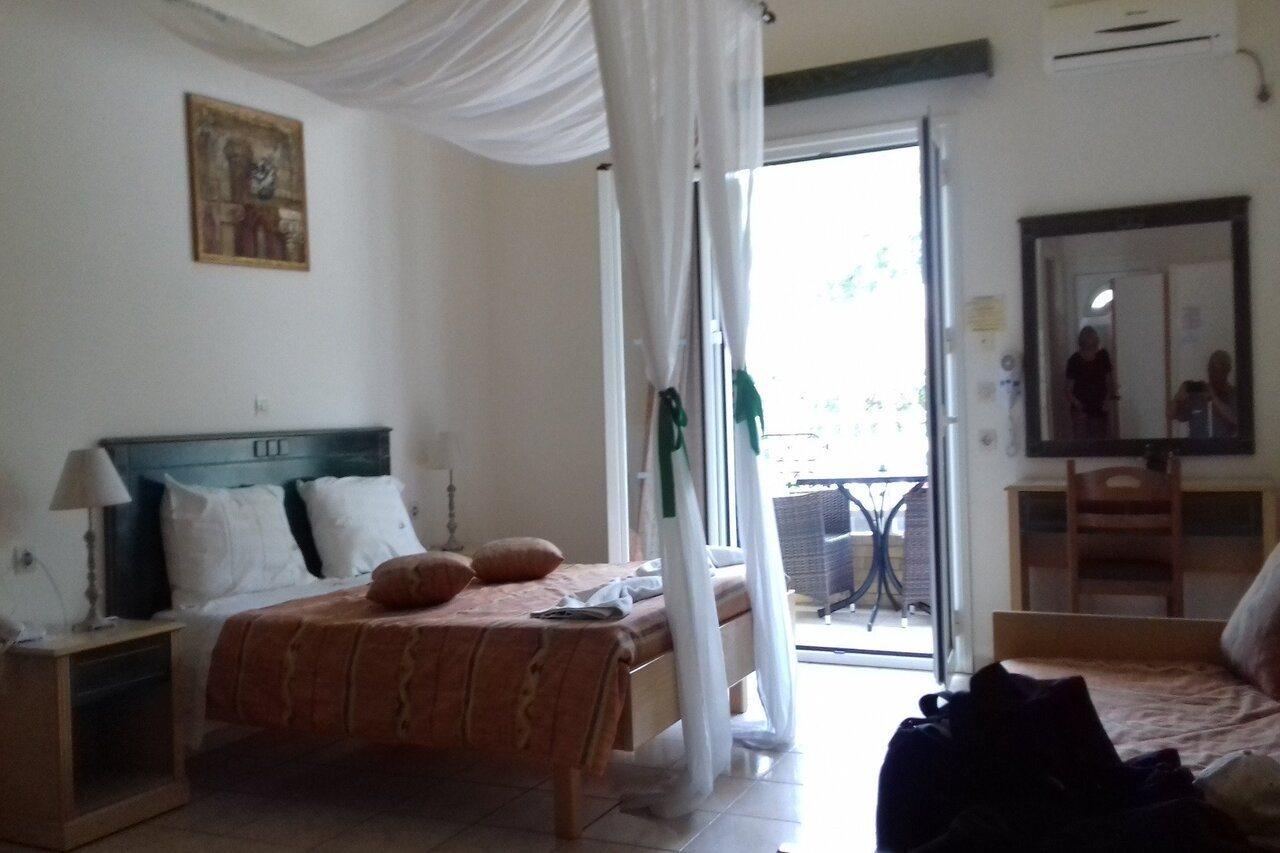 Kerkyra & Benitses (Corfu)