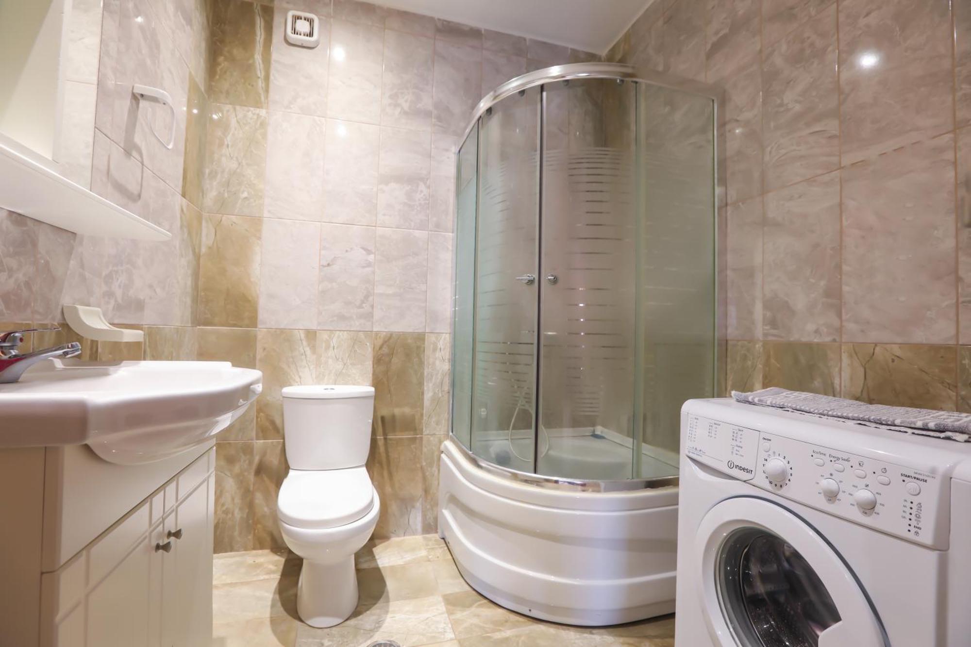 Kerkyra & Aparthotel Benitses (Corfu)